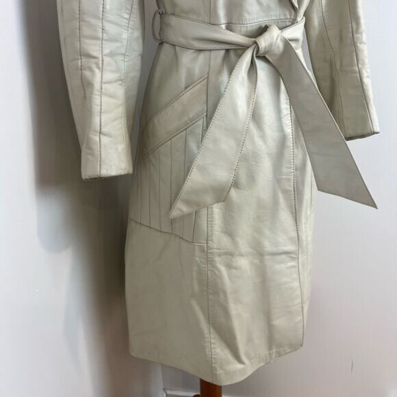 70s Vintage Embassy Women’s XS Genuine Leather Belted Tan Overcoat Jacket Trench - Picture 3 of 15